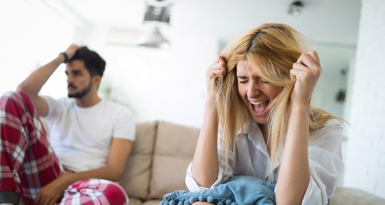 如何真诚挽回女友？（情感危机下的真实应对方法）-第2张图片-恋语空间