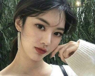 男友身无分文，我该怎么办？（挽回男友的心，重构爱情的港湾）-第3张图片-恋语空间