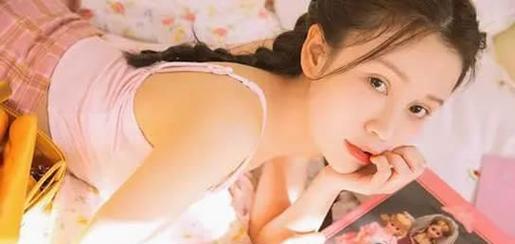 男生喜欢你的15个征兆（从他的眼神到他的言行举止，揭示男生对你有好感的15个迹象）-第3张图片-恋语空间