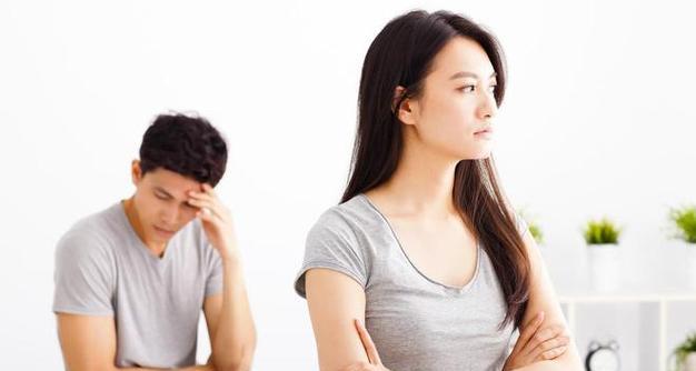 如何融化坚决的男友心？（教你挽回男友的7种方法，打破他的防线）-第3张图片-恋语空间