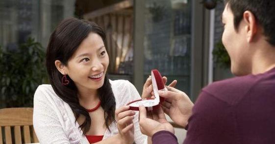老公想离婚了，怎么挽回？（重建信任、重新沟通，拯救婚姻！）-第2张图片-恋语空间