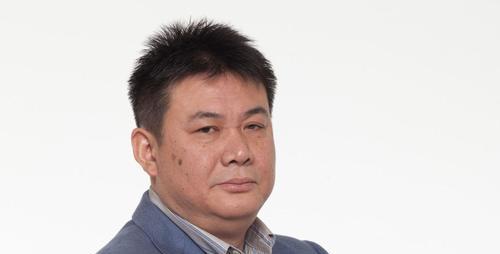 让倔强男人重新爱上你（15个方法教你如何化解情感僵局）-第3张图片-恋语空间