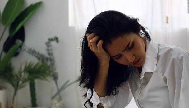 男友有暴力倾向怎么办？（分手？还是挽救？）-第2张图片-恋语空间