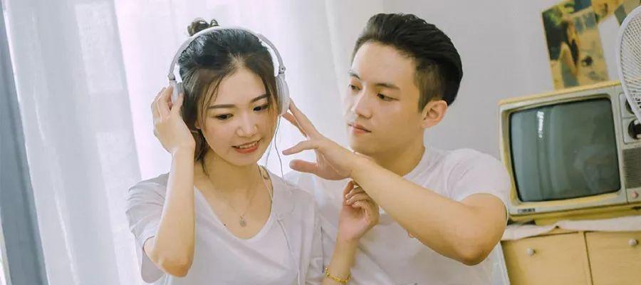 男人变心了怎么挽回他？（情感出轨的原因和挽回策略）-第2张图片-恋语空间