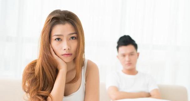 老公出轨了怎么办（发现老公出轨，该如何处理？）