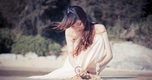 女人的两种选择（如何摆脱阴影，重建自信？）-第2张图片-恋语空间