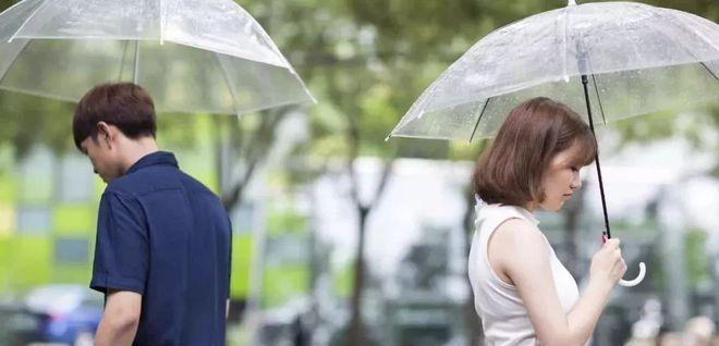 如何挽回婚姻（15个段落教你如何应对男人出轨初期，并挽回婚姻）-第2张图片-恋语空间