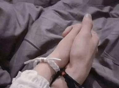 被情人拉黑，还有机会挽回感情吗？（了解原因，改善自己，重建信任，拯救爱情）