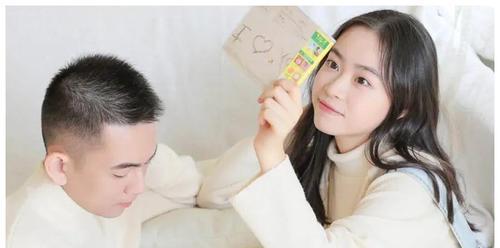 男友与前任有联系，该如何相信他（探讨男友与前任关系的真相，建立健康的恋爱关系）-第2张图片-恋语空间