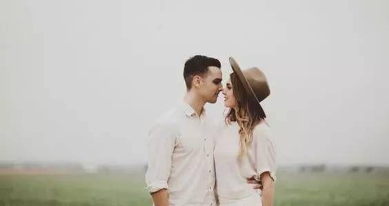 如何改变男友不想结婚的观念（通过沟通和行动让男友改变心意）-第3张图片-恋语空间