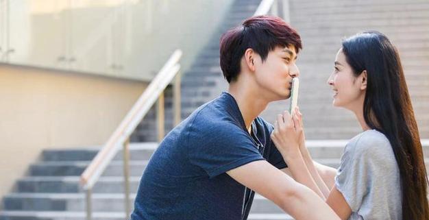 老公出轨，如何挽回夫妻感情（挽救婚姻的有效方法及注意事项）-第2张图片-恋语空间