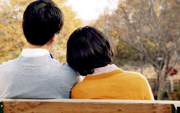 如何成功挽回前男友？（掌握3招让你重获爱情）-第1张图片-恋语空间