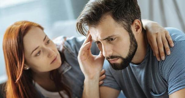 以婚外情分手后又有联系情人怎么做（挽回爱情还是放手追求自由？）