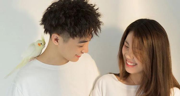 老公不爱你了，该挽回吗？（挽回爱情，关键在于理性决策）-第1张图片-恋语空间
