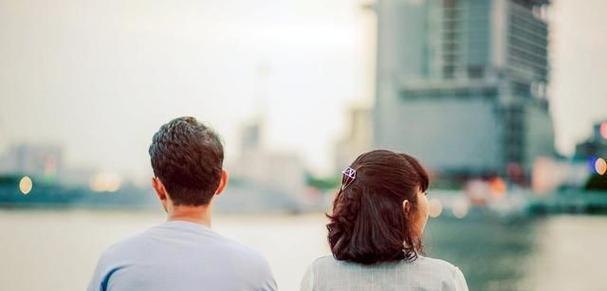 老婆外遇要离婚，怎么办？（面对妻子的出轨和感情冷淡，如何挽救婚姻？）