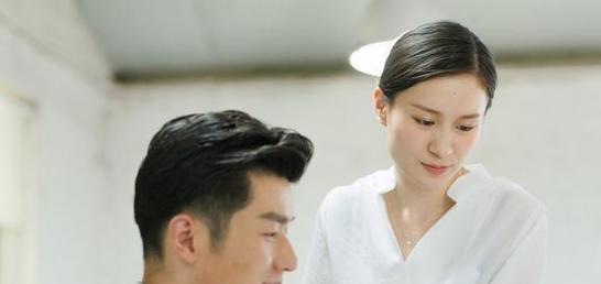 男人对待真爱的女人（不同于游戏人生，真正的男人愿意为爱而付出）-第2张图片-恋语空间