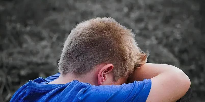 探究人类痛苦症的根源与解决方法（剖析心理、生理、环境等多方面因素，探讨缓解痛苦的有效途径）-第2张图片-恋语空间