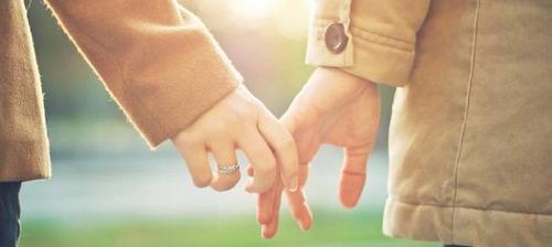 如何挽回被伤透的女友（掌握关键方法，重建感情幸福）-第2张图片-恋语空间