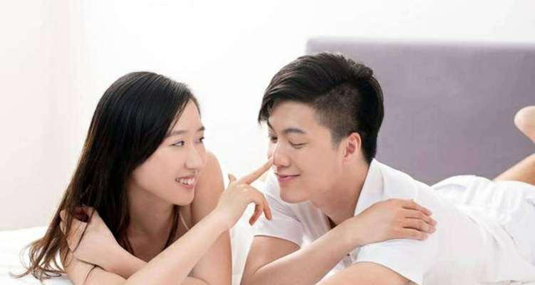 分手后如何挽回网恋女友（从网恋到现实，情感如何转变？如何挽救？）-第2张图片-恋语空间