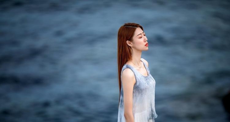 如何突破女人放下喜欢人的心理境界（探索挽回之路，从心理上化解放弃情感的矛盾）