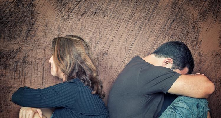 如何突破女人放下喜欢人的心理境界（探索挽回之路，从心理上化解放弃情感的矛盾）-第3张图片-恋语空间