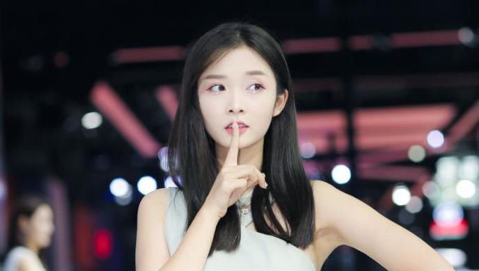 如何哄好女友当她哭了（教你几招让女友重新开心的方法）