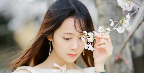 相亲攻略（女生相亲必备技巧，打造甜蜜约会）-第3张图片-恋语空间