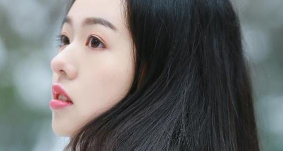 如何在陌陌上成功搭讪？（分享10个技巧，让你脱单不再难）-第3张图片-恋语空间