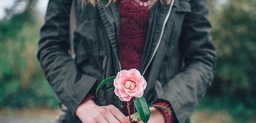 三招帮助你顺利挽回分手的女朋友（从情感角度出发，了解如何挽回心仪女生）-第2张图片-恋语空间