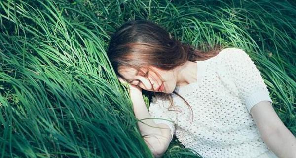 失恋后，女人的情感变化与应对方法（解析女性在失恋后的心理变化，提供有效的心理疏导和建议）-第3张图片-恋语空间