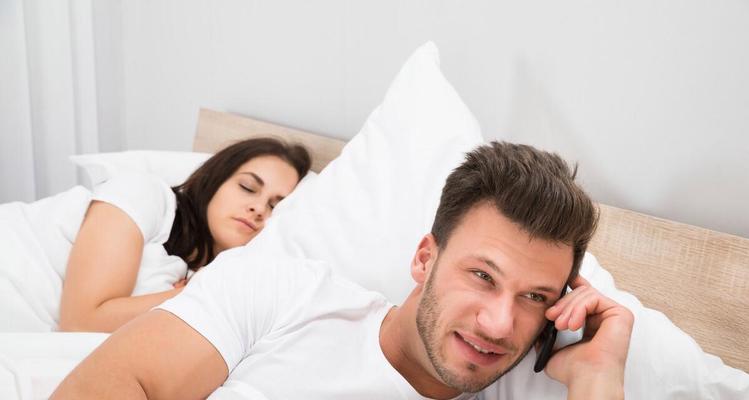 出轨男人，值得挽回吗？（从心理、责任、信任等方面分析，如何决定是否挽回？）-第2张图片-恋语空间