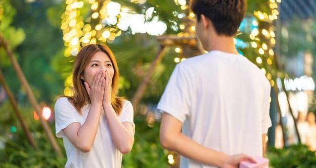 男生向你表白，如何回应？（从礼貌到真心，让你的回应更得体）-第2张图片-恋语空间
