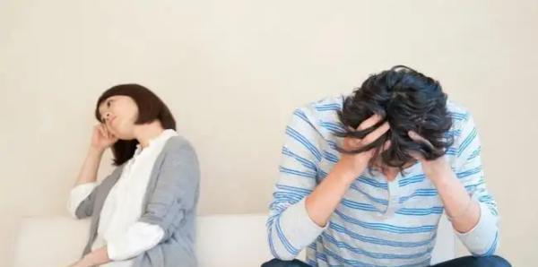 老公喜欢老婆出轨怎么办？男人挽回婚姻的实用指南（忠诚、沟通、改变、信任、自我价值、爱情、成长）-第3张图片-恋语空间