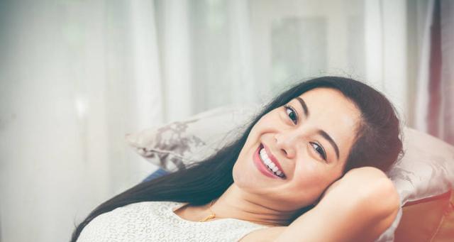 老公出轨后女人如何保护自己（从心理到法律，全方位防范老公出轨带来的伤害）