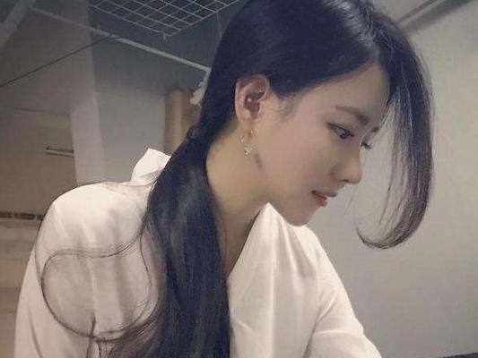 和喜欢的女生在一起为什么会紧张？（探究男生在恋爱中的心理原因）-第1张图片-恋语空间
