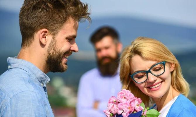 夫妻关系危机！如何挽救婚姻？（以老公铁心要离婚该怎么挽回？从改变自己开始！）-第1张图片-恋语空间