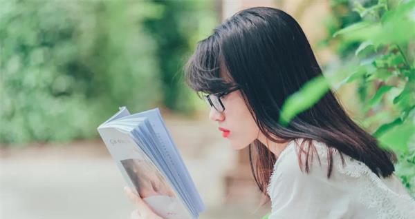 爆料！女生脱单秘籍大揭露（用这些方法让你成为男生心中的女神）-第2张图片-恋语空间