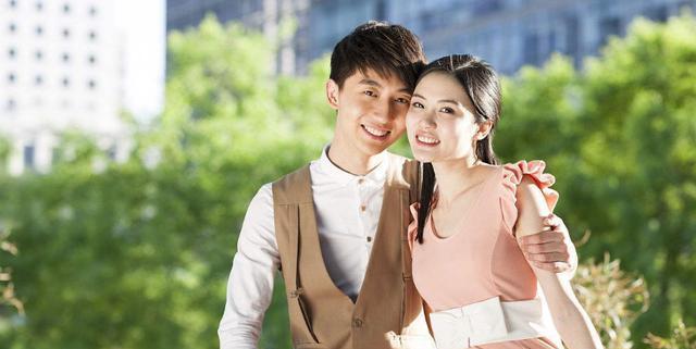 如何应对男友不提结婚的问题（解决恋爱中的婚姻焦虑，建立健康关系）-第3张图片-恋语空间