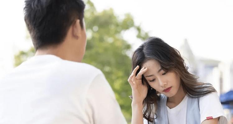 情侣冷战时男人在想什么？（男人的内心世界与行动）-第2张图片-恋语空间
