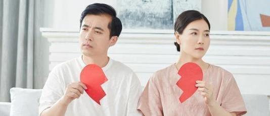 女生提分手后求复合还有机会吗？（探究分手后复合的可能性及关键因素）