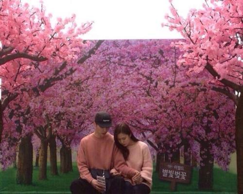 室内约会场所，博得女生喜爱的10个必备元素（创意设计，舒适感十足，让约会变得更加浪漫）-第3张图片-恋语空间