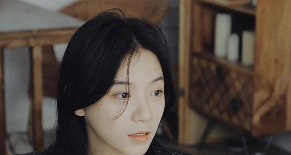 如何处理女友的嫉妒情绪（解决女友的醋意，让爱情更长久）-第2张图片-恋语空间