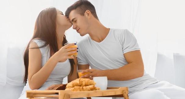 如何培养夫妻感情（从生活细节做起，让爱情更长久）-第2张图片-恋语空间