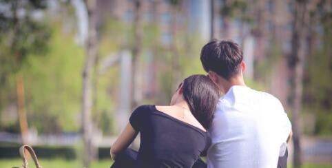 如何让前任主动挽回你？（揭秘让他重新爱上你的关键细节）-第2张图片-恋语空间