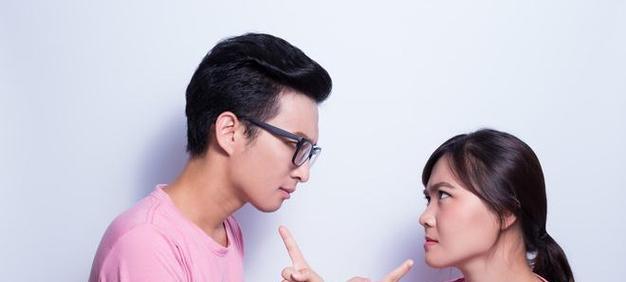 老婆出轨了，该怎么办？（婚姻危机来临，如何应对？）-第1张图片-恋语空间