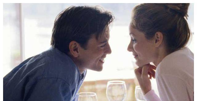 《婚外恋离别，情人是否还在心头？》（情感回忆中的痛与爱）