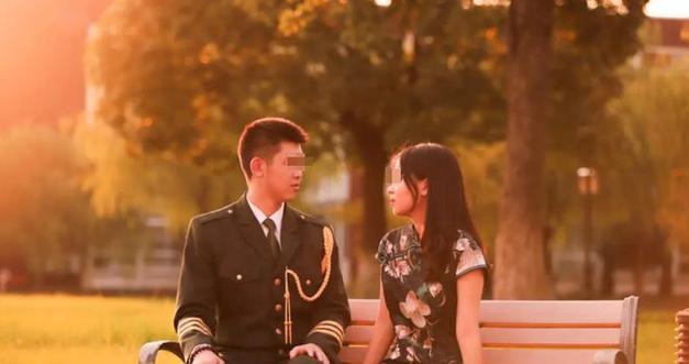 初恋被冷落，如何走出情感困境（初恋表白无果，如何处理复杂的情绪）