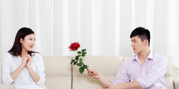 如何预防男人出轨（利用主动出击来解决）
