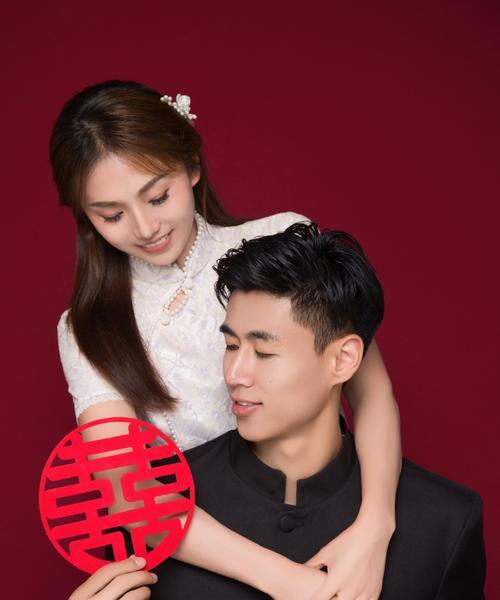 金牛座如何成功挽回狮子座女友？（从出发，揭秘金牛男如何逆袭狮子女）-第1张图片-恋语空间
